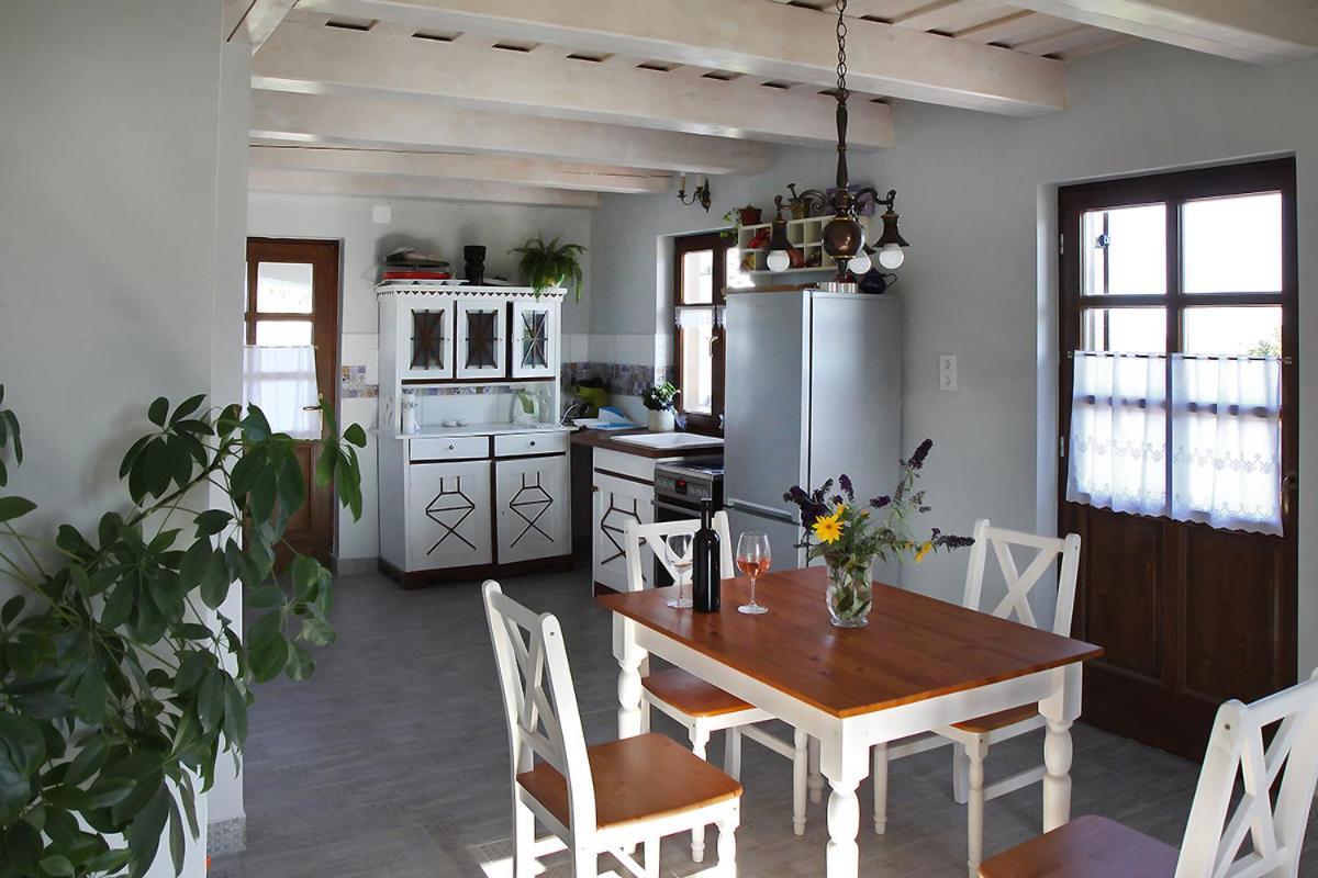 Casa Beata Villa Lesencetomaj Bagian luar foto
